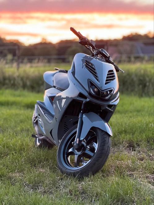 Aerox 50cc, Fietsen en Brommers, Scooters | Yamaha, Zo goed als nieuw, Aerox, Klasse B (45 km/u), Tweetakt, Ophalen