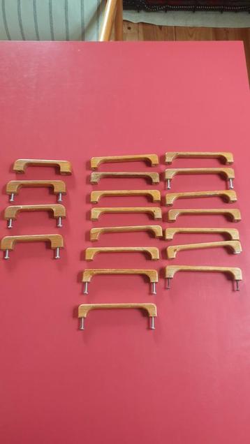 Meubelgreepjes beschikbaar voor biedingen