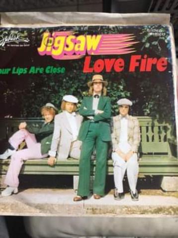 7" Jigsaw, Love Fire, Enlèvement ou Envoi, Disco