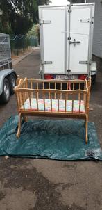 Oude wieg met hemel, Kinderen en Baby's, Babywiegjes en Ledikanten, Ophalen, Gebruikt, Wieg