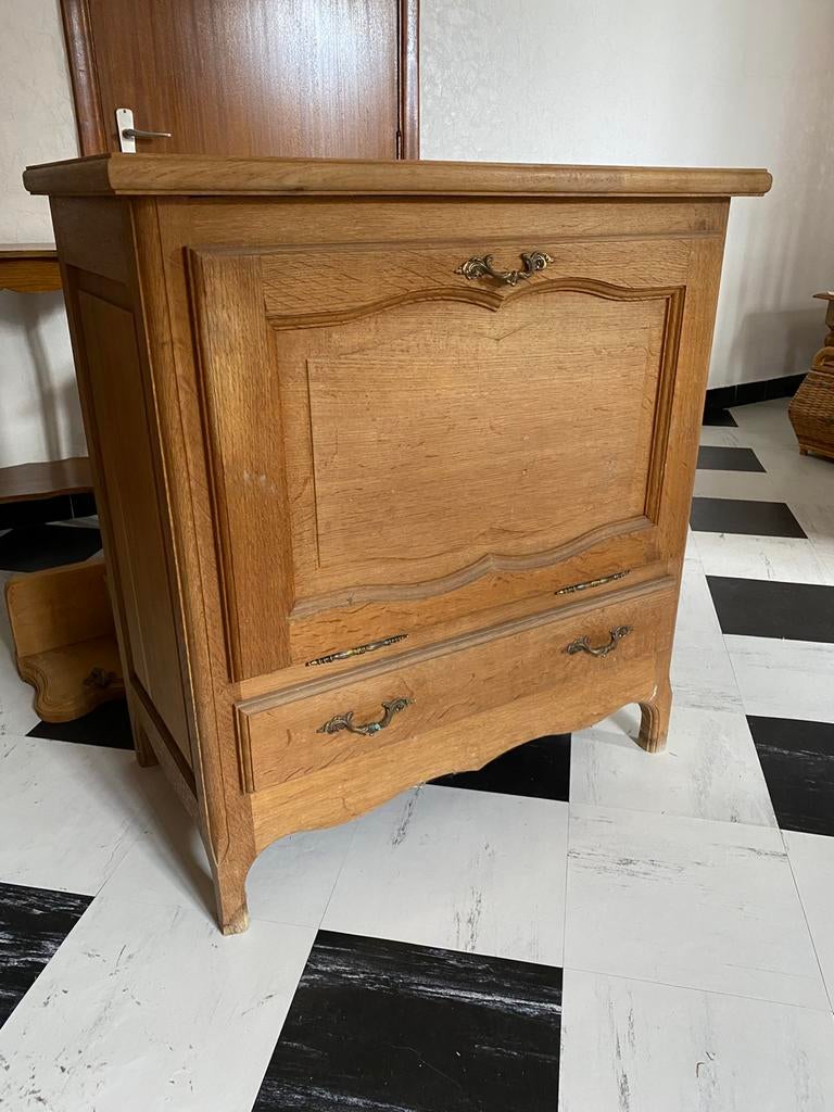 Petit meuble en chêne, Enlèvement, Comme neuf