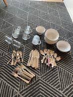IKEA serviesgoed (kommen en kopjes) en bestek, Ophalen, Gebruikt
