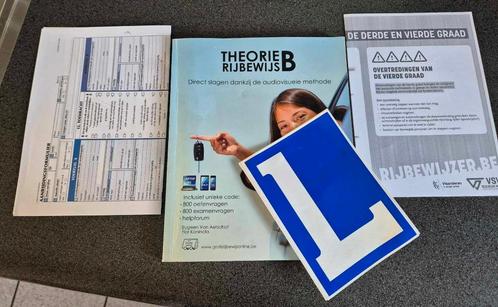 Theorie Rijbewijs B boek + L (elektrostatisch)voor op de rui, Boeken, Studieboeken en Cursussen, Zo goed als nieuw, Niet van toepassing