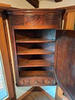 hoekkast hangend in eik, Antiek en Kunst, Antiek | Meubels | Kasten, Ophalen