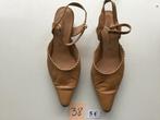 1 paar dames schoenen maat 38 voor slechts 5 euro, Ophalen of Verzenden, Zo goed als nieuw
