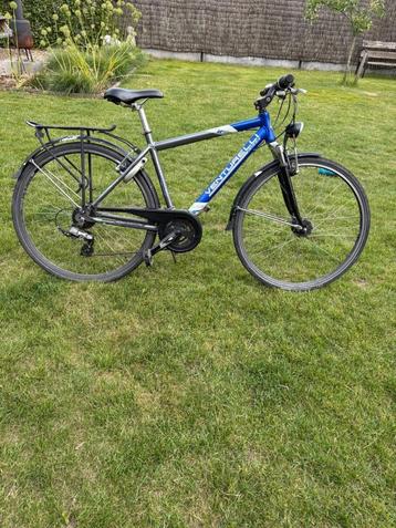 Jongensfiets beschikbaar voor biedingen