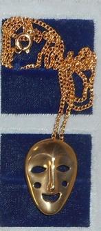 Hanger- Carnavalmasker met ketting in 2M plaque goud, Bijoux, Sacs & Beauté, Colliers, Comme neuf, Autres matériaux, Avec pendentif