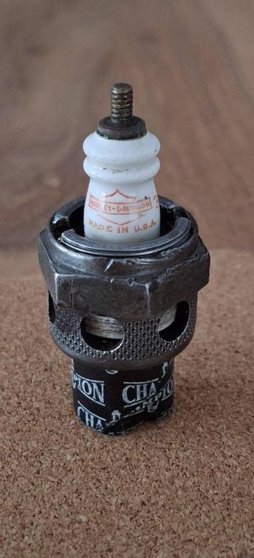 Classic sparkplug bougie Champion 3 COM Harley Davidson WLA. beschikbaar voor biedingen