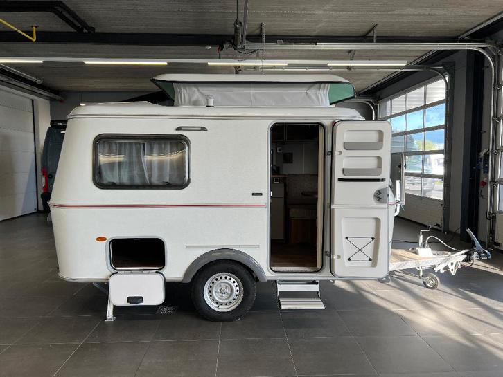 Eriba Touring 310 légèrement agile et légendaire, Caravanes & Camping, Caravanes, Entreprise, jusqu'à 3, 750 - 1000 kg, Siège de train