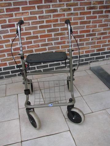 zorg: rollator senioren beschikbaar voor biedingen
