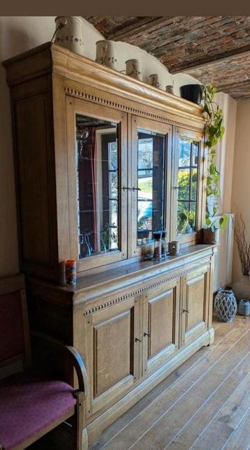 Salle à manger complète (buffet, vaisselier, table)