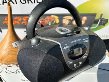 Radio CD speler beschikbaar voor biedingen