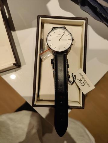 DW Daniel Wellington dames horloge  zwart  beschikbaar voor biedingen