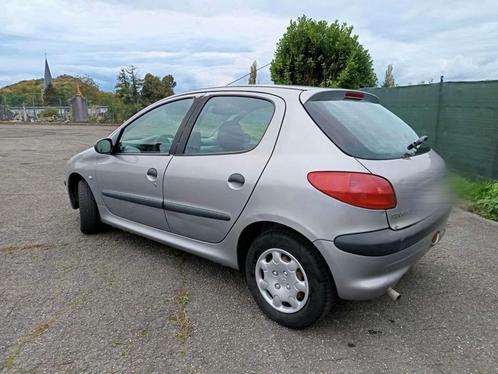 Peugeot 206 1.1 essence 44kw vend ou échange, Autos, Peugeot, Particulier, Verrouillage central, Vitres électriques, Essence, Euro 3