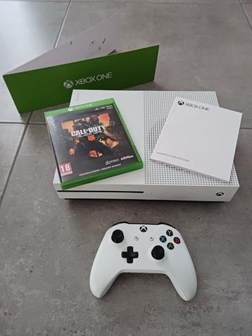 Xbox One S 1 TB met game in perfecte staat te koop. beschikbaar voor biedingen
