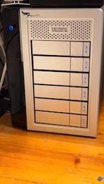 Pegasus R6 - 24T RAID array - Thunderbolt 2, Thunderbolt, HDD, Externe, Comme neuf