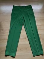 Lucy a un secret : le pantalon vert M, Vêtements | Femmes, Blousons sans Manches, Taille 38/40 (M), Enlèvement ou Envoi, Comme neuf