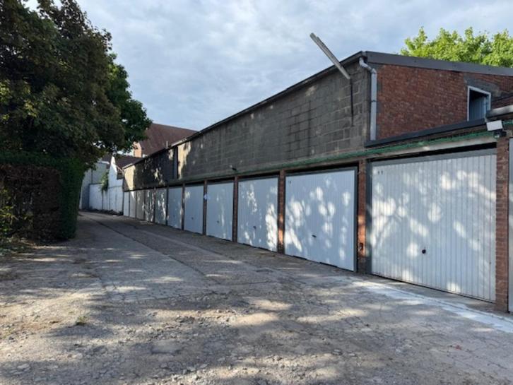 Te koop opbrengsteigendom 5 garages Lokeren, Immo, Garages en Parkeerplaatsen, Provincie Oost-Vlaanderen