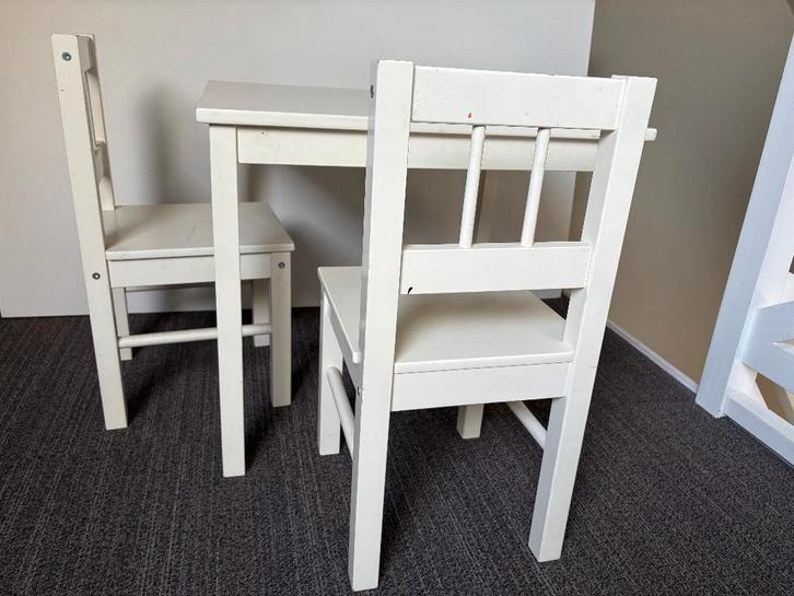set: Kindertafel en 2 stoelen Gulliver ( Ikea), Kinderen en Baby's, Kinderkamer | Tafels en Stoelen, Gebruikt, Stoel(en), Ophalen