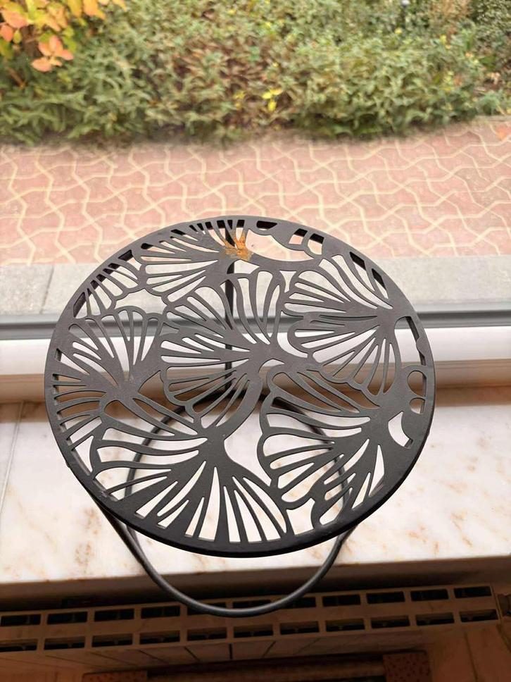 Ronde decoratieve standaard voor verschillende, Huis en Inrichting, Woonaccessoires | Dienbladen, Zo goed als nieuw, Ophalen of Verzenden