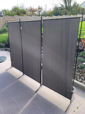 Paravent beschikbaar voor biedingen
