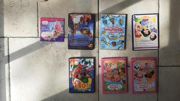 lot DVD enfants Charlotte Disney Barbie Noël beschikbaar voor biedingen