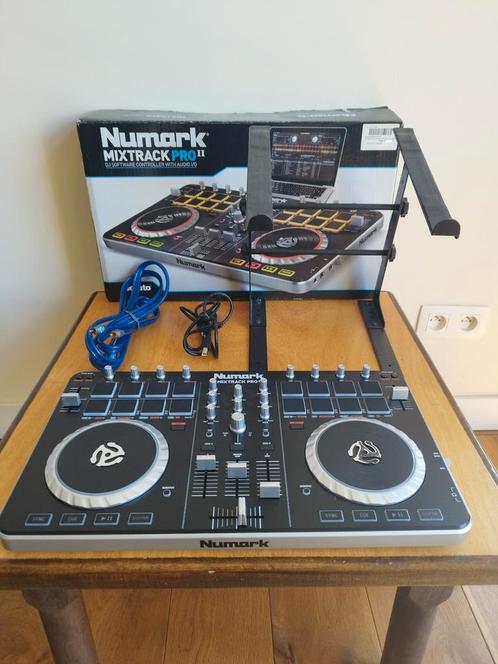 Numark Mixtrack Pro II, Muziek en Instrumenten, Dj-sets en Draaitafels, Zo goed als nieuw, Dj-set, Numark, Ophalen