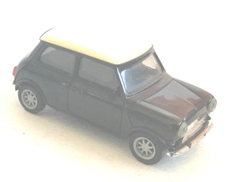 Mini Cooper zwart-wit dak Herpa., Hobby en Vrije tijd, Modelauto's | 1:87, Zo goed als nieuw, Auto, Herpa, Ophalen