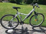 Vélo Femme ou Ado  en Alu 26 pouces EN SUPER ÉTAT !, Ophalen, Zo goed als nieuw, Versnellingen