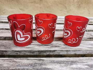 Theelichtjes rood met hartjes 3 stuks beschikbaar voor biedingen