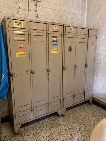 Metalen locker kasten jaren 50. beschikbaar voor biedingen