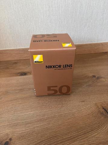 Nikkor lens 50mm beschikbaar voor biedingen
