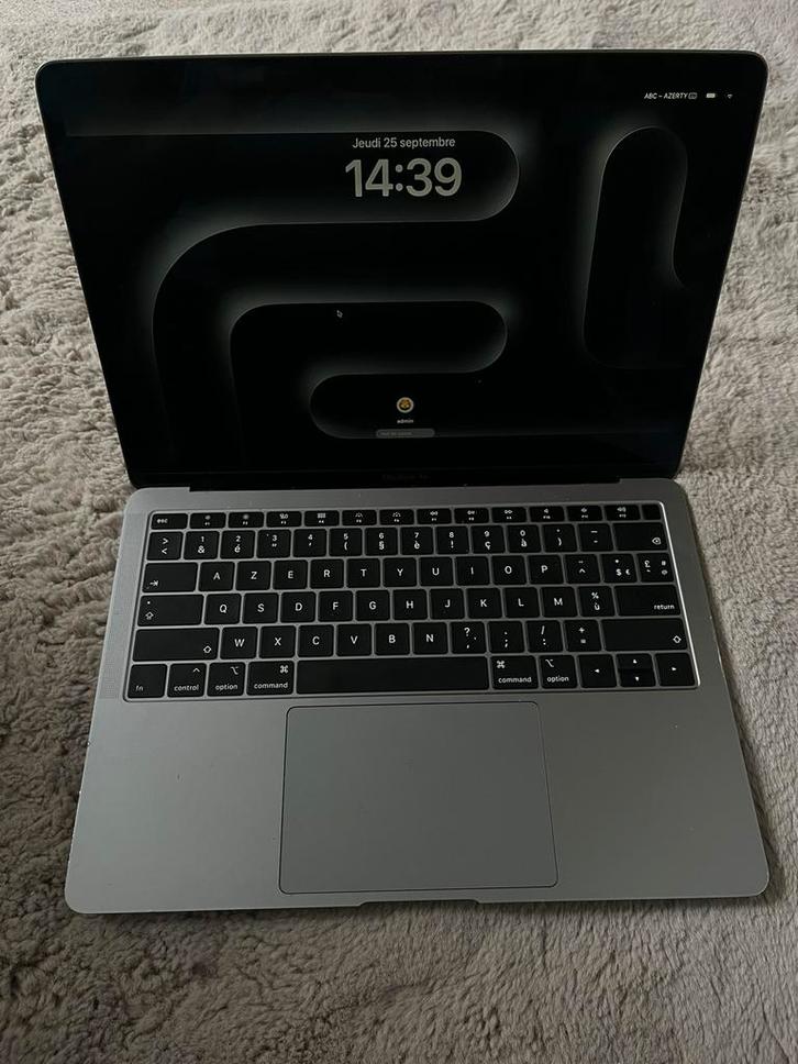 MacBooks Air 2019 13', Computers en Software, Apple Macbooks, Zo goed als nieuw, MacBook, 13 inch, 3 tot 4 Ghz, 256 GB, 8 GB, Azerty