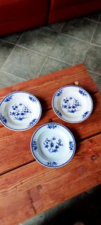Assiettes en porcelaine tendre de Tournai, Antiquités & Art, Enlèvement