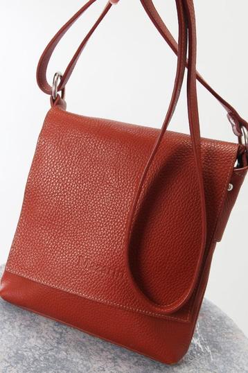 Warm oranje/bruine Crossover MAZARIN beschikbaar voor biedingen