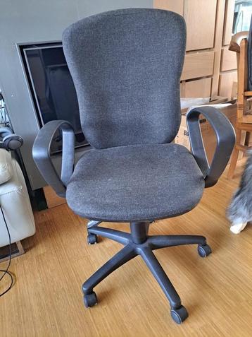 Zogoed als nieuwe pro bureau stoel Topstar beschikbaar voor biedingen