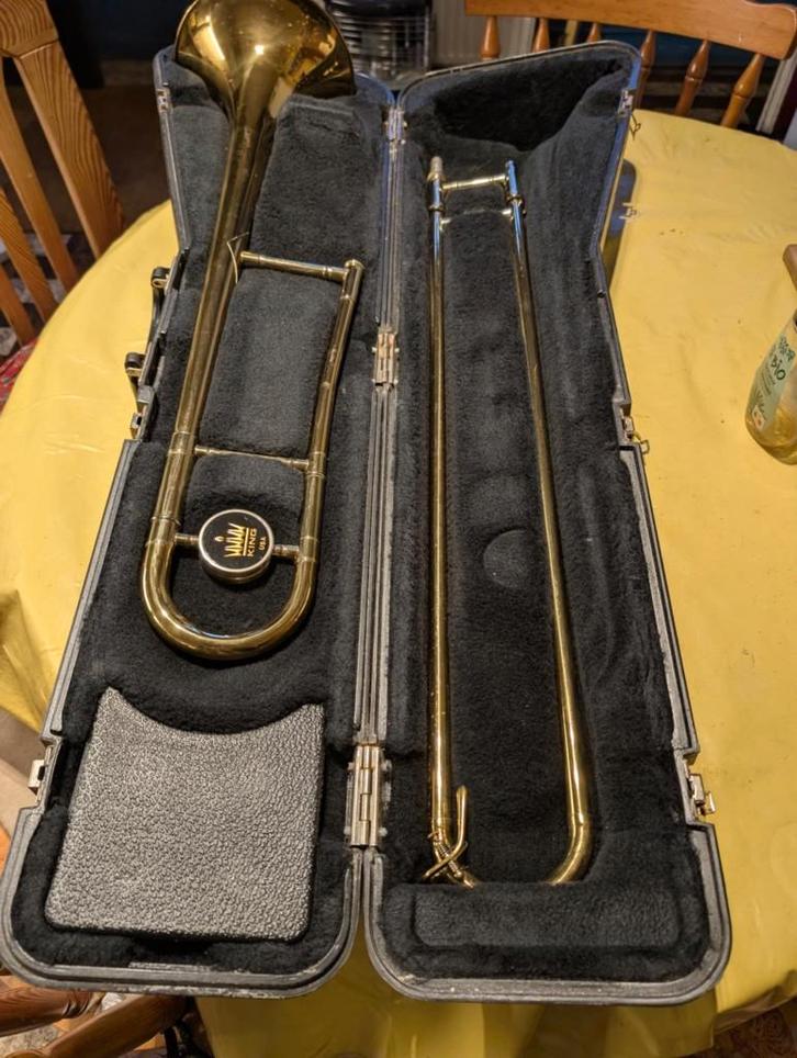 trombone king 606, Musique & Instruments, Instruments à vent | Trombones, Utilisé, Ténor, Avec valise, Enlèvement ou Envoi