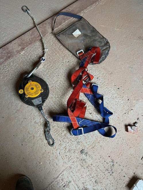 valbeveiliging, Doe-het-zelf en Bouw, Steigers, Gebruikt, Overige typen, 5 meter of hoger, Ophalen of Verzenden