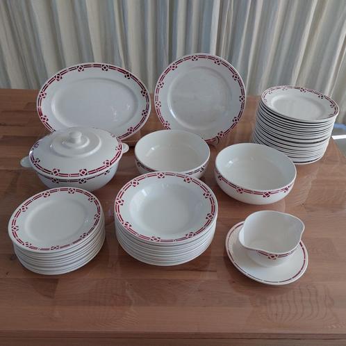 Vintage Frans servies Ceranord St Amand Ethel (54 stuks), Antiek en Kunst, Antiek | Servies compleet, Ophalen