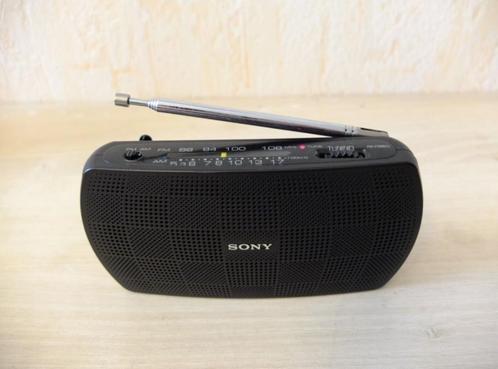 Sony SRF-18 Radio Externe Speaker STEREO FM AM Audio IN, TV, Hi-fi & Vidéo, Radios, Comme neuf, Radio, Enlèvement ou Envoi