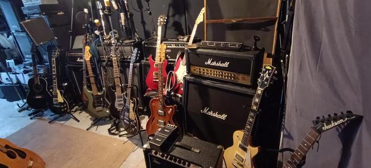 lot de 11 guitares electrique, Muziek en Instrumenten, Snaarinstrumenten | Gitaren | Elektrisch, Gebruikt, Semi-solid body, Overige merken