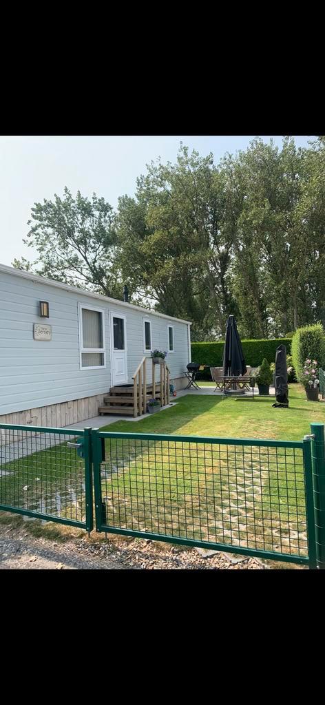 Stacaravan in Middelkerke 11,5 m x 4 m perfecte staat !, Caravans en Kamperen, Caravan Inkoop