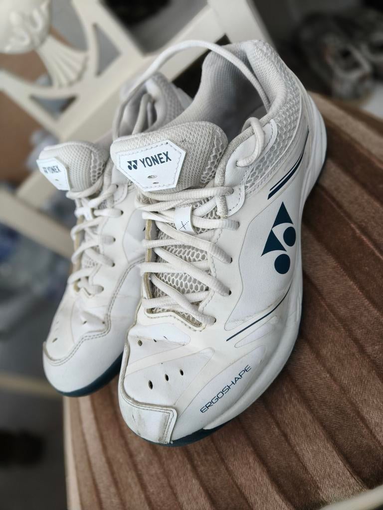 Yonex Power Cushion 65 X4 White, Maat 42, Enlèvement, Chaussures
