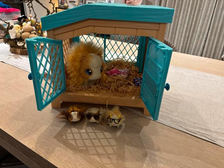 Little Live Pets Mama Surprise Cavia, Verzamelen, Poppenhuizen en Toebehoren, Zo goed als nieuw, Ophalen