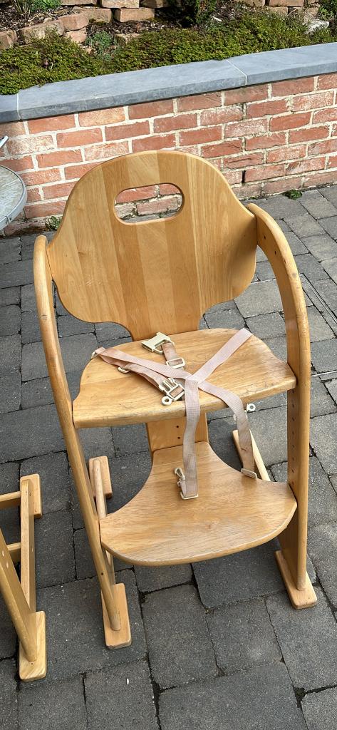 Chaise haute enfant personnalisable - dossier velours écru