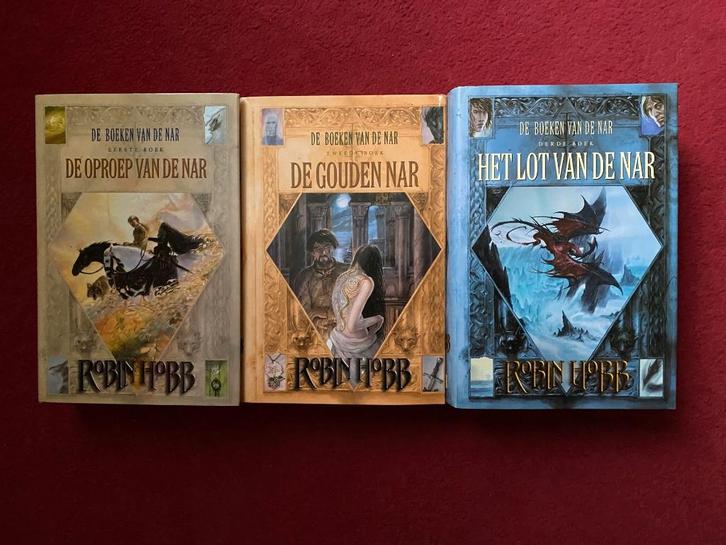 ROBIN HOBB DE BOEKEN VAN DE NAR DE COMPLETE TRILOGIE IN GOED, Livres, Fantastique, Enlèvement ou Envoi