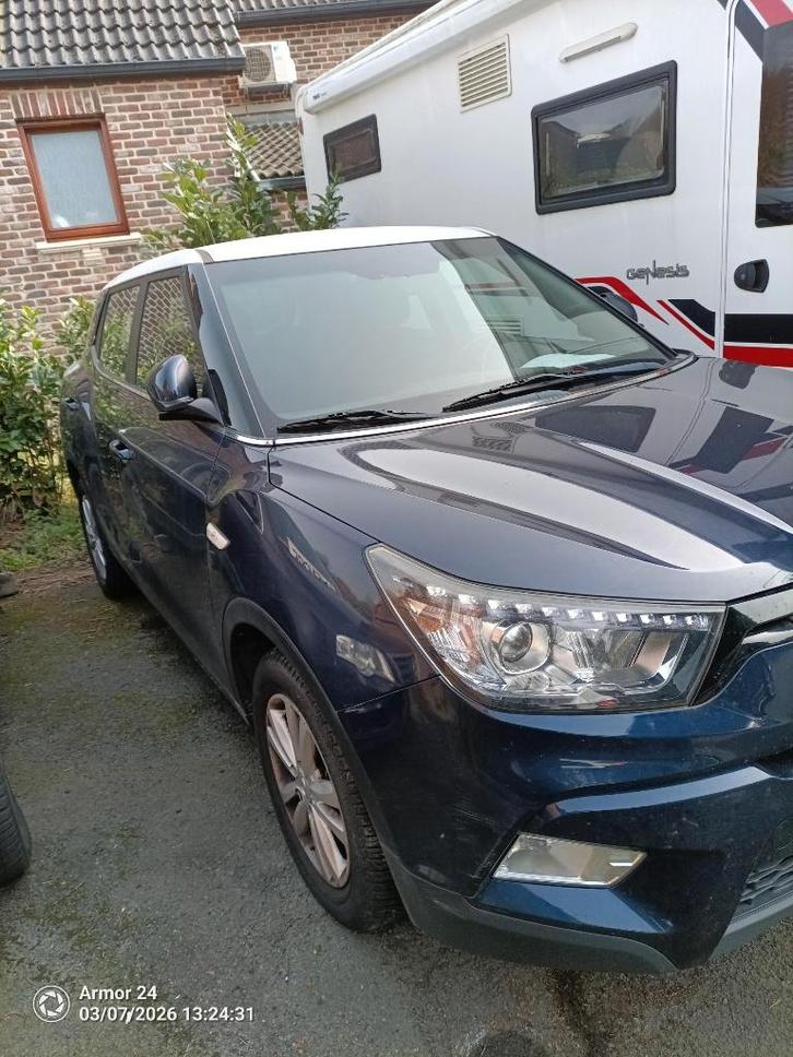 SsangYong Tivoli 1.6 e-XDi 2WD Sapphire, Autos, SsangYong, Particulier, Tivoli, ABS, Caméra de recul, Phares directionnels, Régulateur de distance