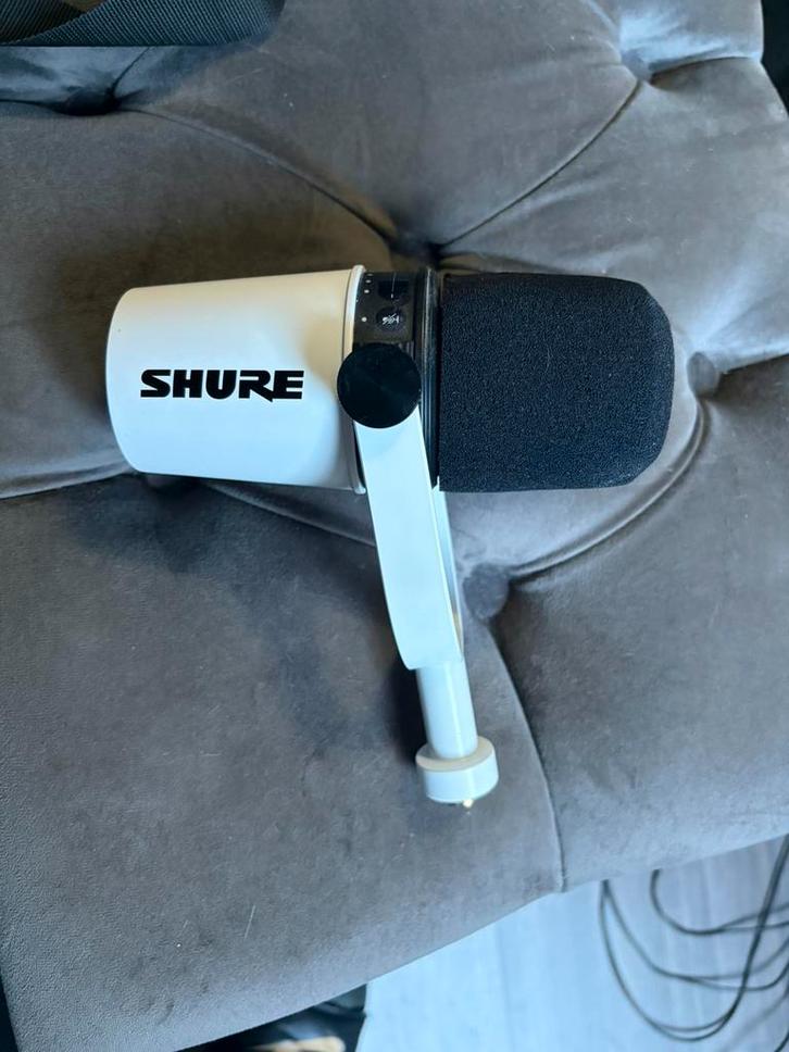 Shure MV7 White, Muziek en Instrumenten, Microfoons, Zo goed als nieuw, Studiomicrofoon, Ophalen