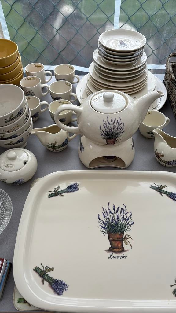 Servies set lavendel, Ophalen