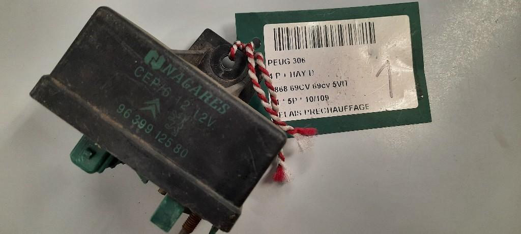 RELAIS BOUGIE PRECHAUFFAGE 306 (7A / C/S) (9639912580), Utilisé, Peugeot